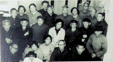 前排黄耀安、常惠君、刘曼芝、刘迪耕、曹刚、伍志飞(伍骚)、王任远、张柏年、陈青子、刘寄踪; 中排陈国钊、李昌鄂; 后排肖雨秋、郭静希、王扬修、向建德、陈继湘、李曼云郭敏、谭化雨、刘俊扬.png 前排黄耀安、常惠君、刘曼芝、刘迪耕、曹刚、伍志飞(伍骚)、王任远、张柏年、陈青子、刘寄踪; 中排陈国钊、李昌鄂; 后排肖雨秋、郭静希、王扬修、向建德、陈继湘、李曼云郭敏、谭化雨、刘俊扬.png